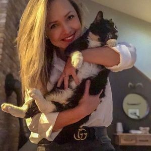 Meet your Posher, Ana